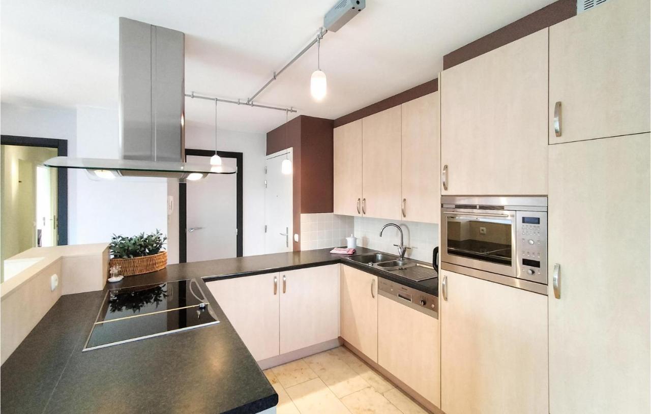 Nice Apartment In Bredene With Kitchen Екстер'єр фото
