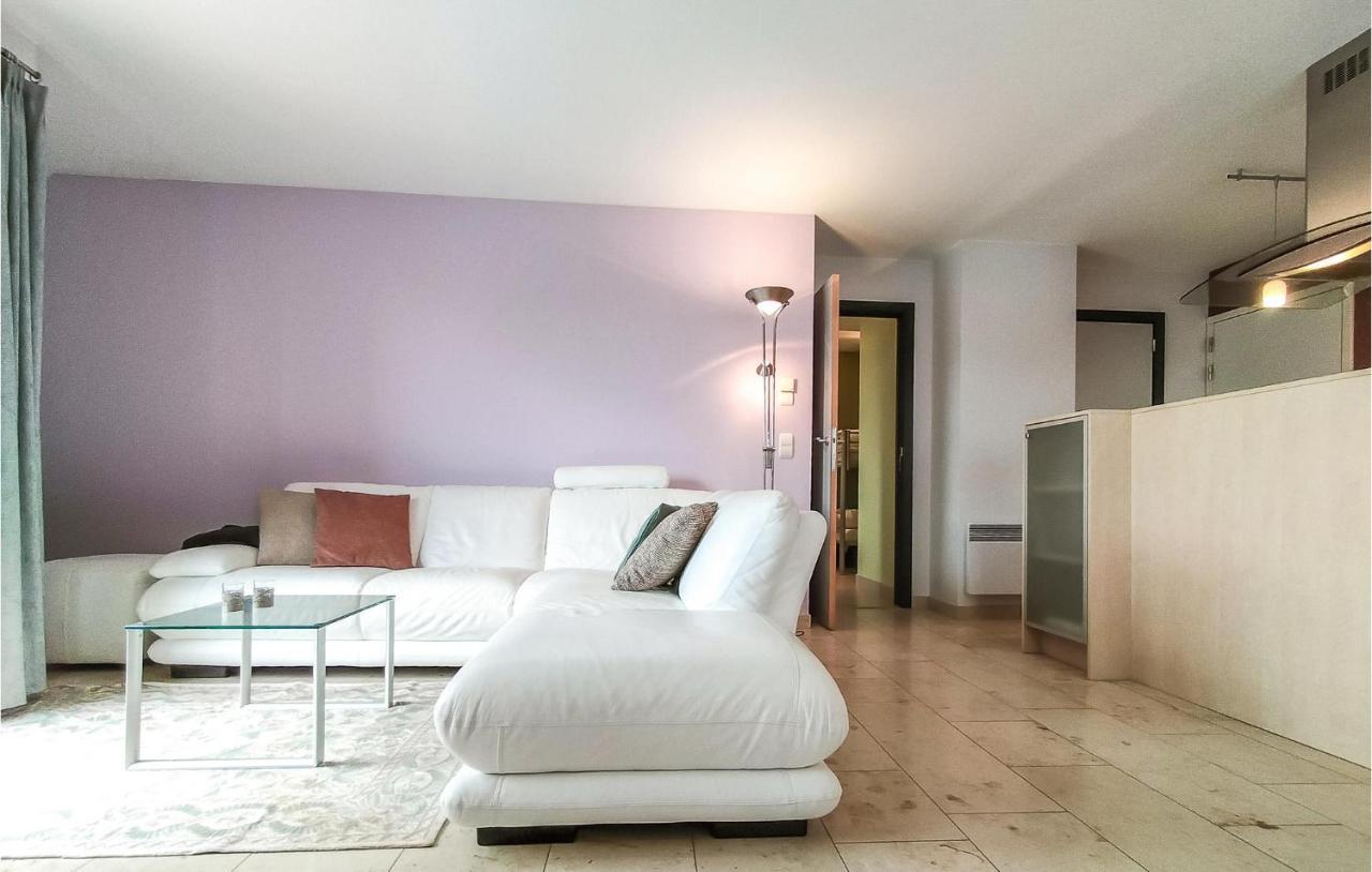 Nice Apartment In Bredene With Kitchen Екстер'єр фото